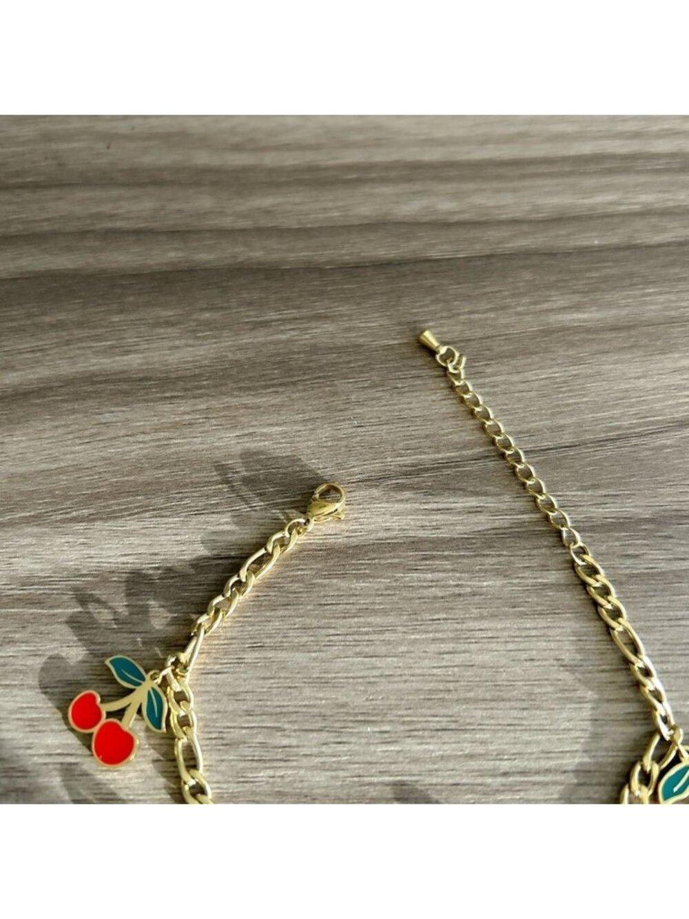 Cherry Bracelet Q892 - Picture 6 of 6